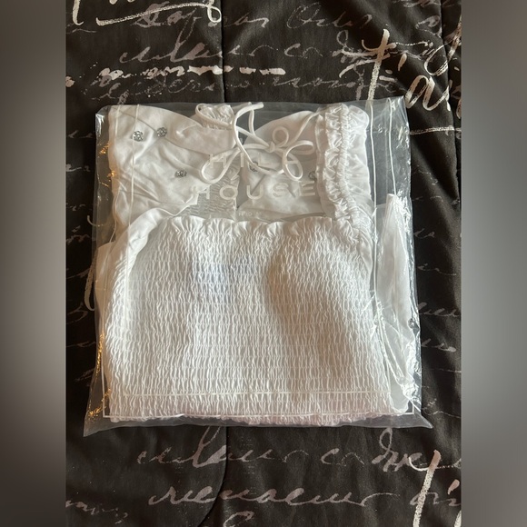 NWT Hill House Home Jeweled Jammie Top in White Size Medium - Picture 3 of 5